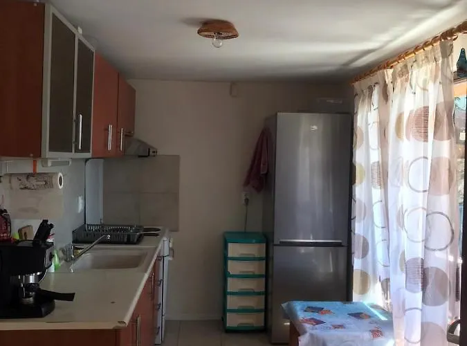 Sunset House بيت للعطل فارنا