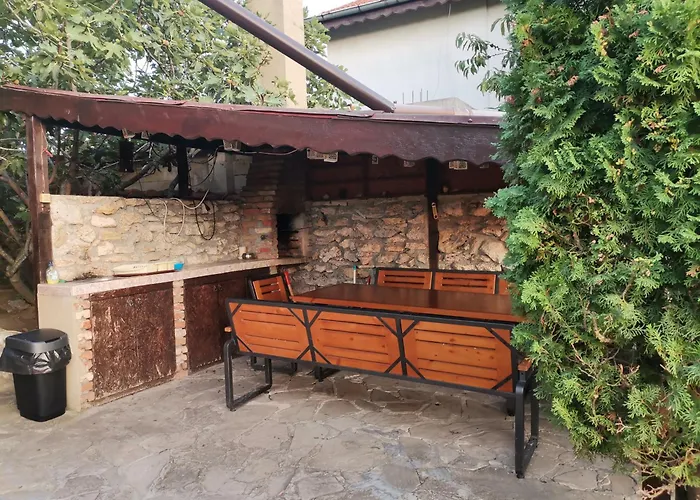 Sunset House